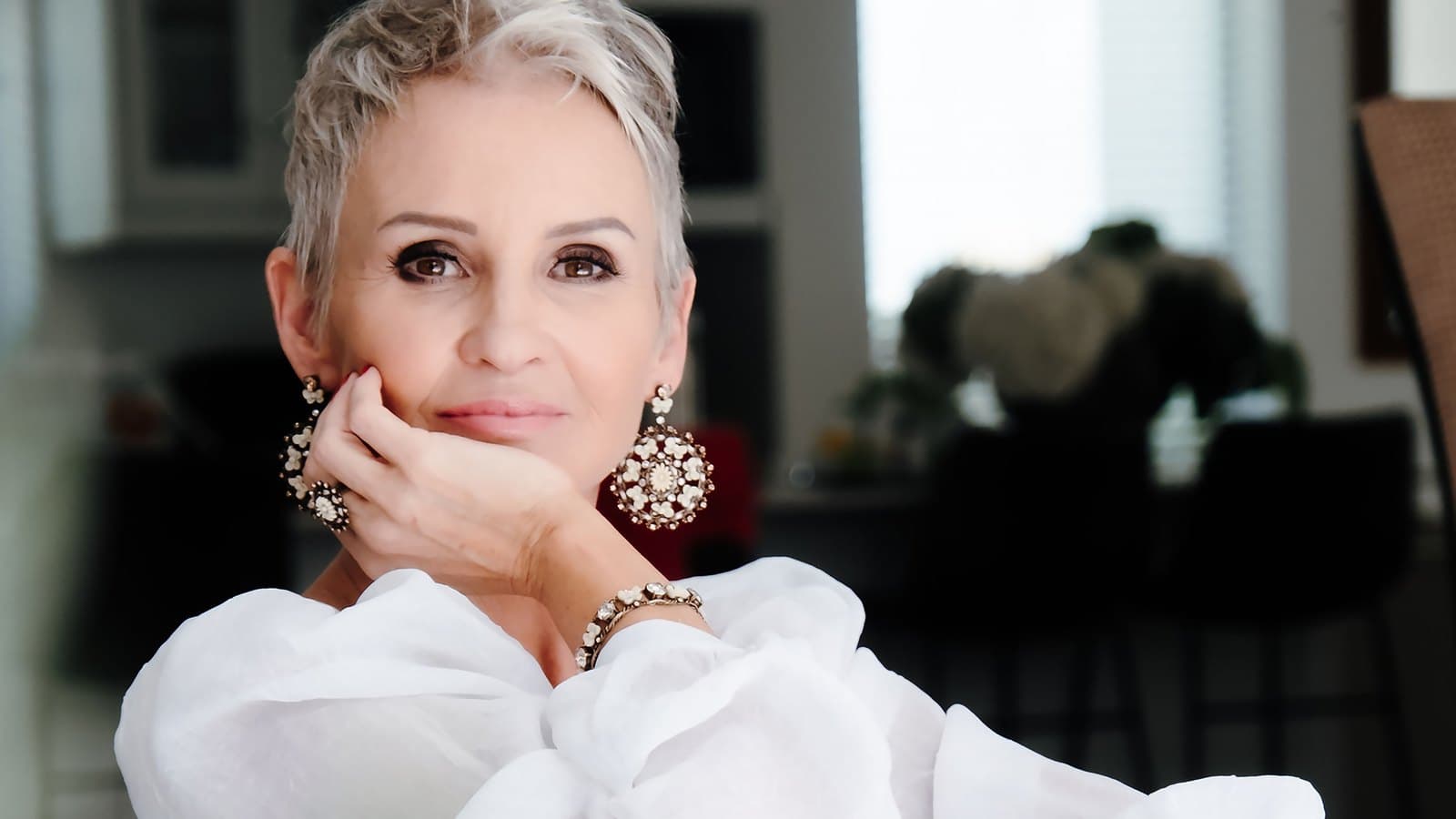 Linda Paige — writer, stylist, executive coach